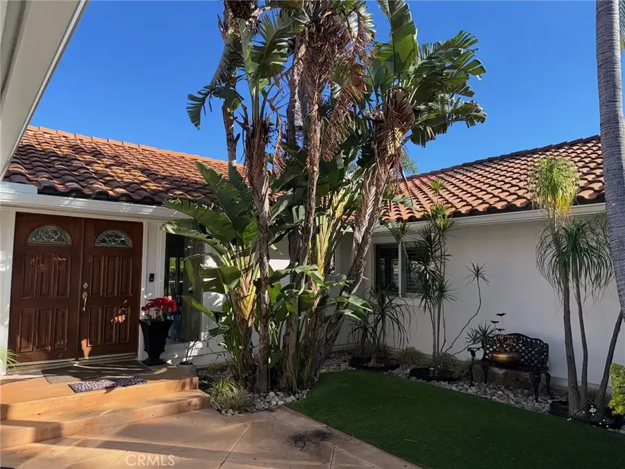 10565 Lubao, Chatsworth, CA 91311 - #3