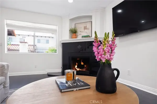 5275 Colodny Drive #4, Agoura Hills, CA 91301