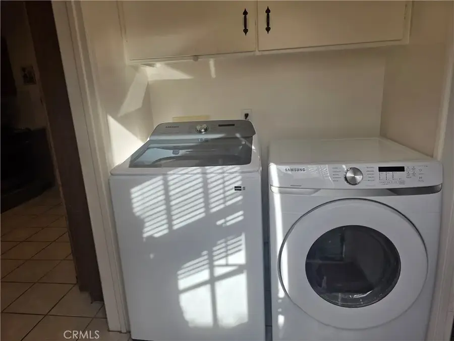 19040 Friar, Tarzana, CA 91335 - #3