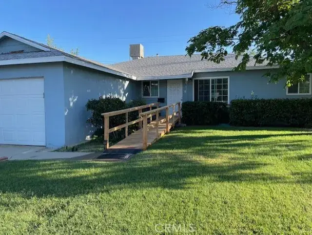 1015 W Avenue J7, Lancaster, CA 93534 - #2