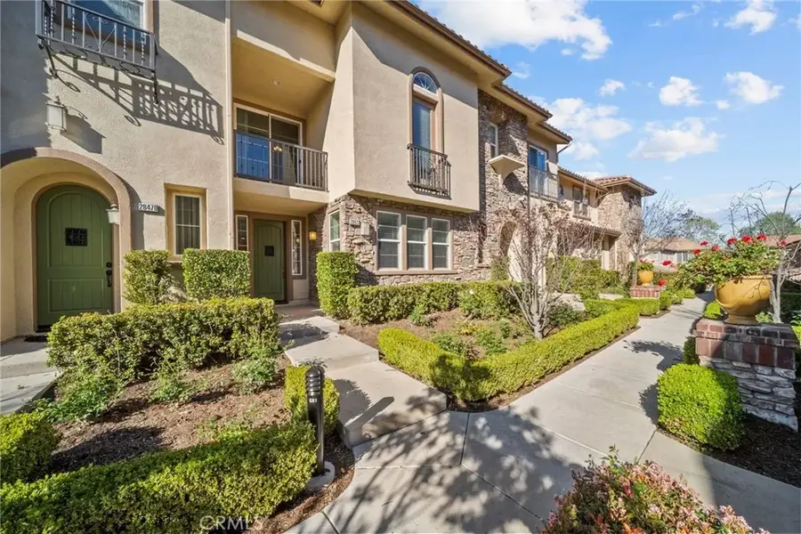 28472 Herrera, Valencia, CA 91354 - #3