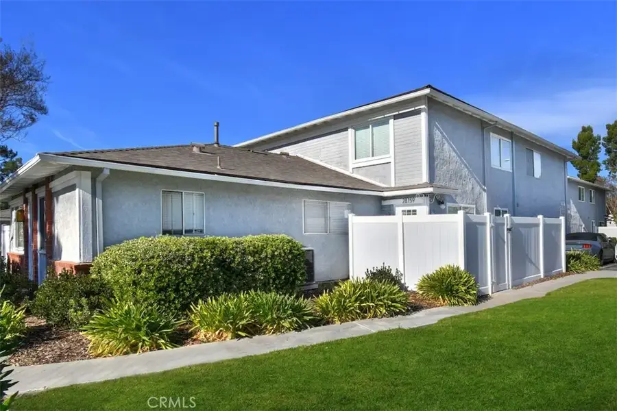 28159 Robin Ave, Saugus, CA 91350 - #2