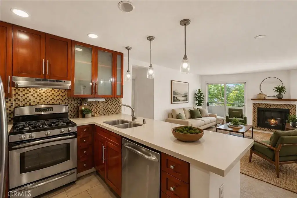 4702 Fulton Avenue #202, Sherman Oaks, CA 91423 - #1