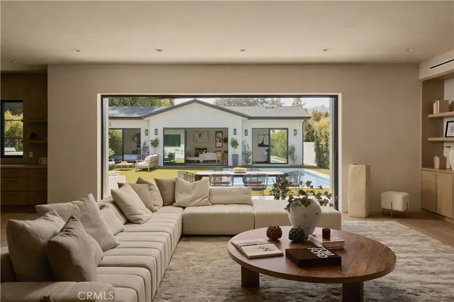 13024 Bloomfield Street, Studio City, CA 91604 - #3