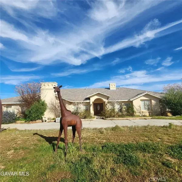 40744 27th West, Palmdale, CA 93551