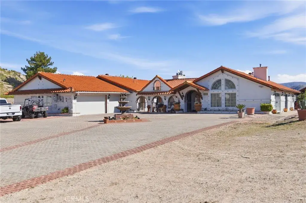 29952 Louis Ave, Canyon Country, CA 91351 - #1