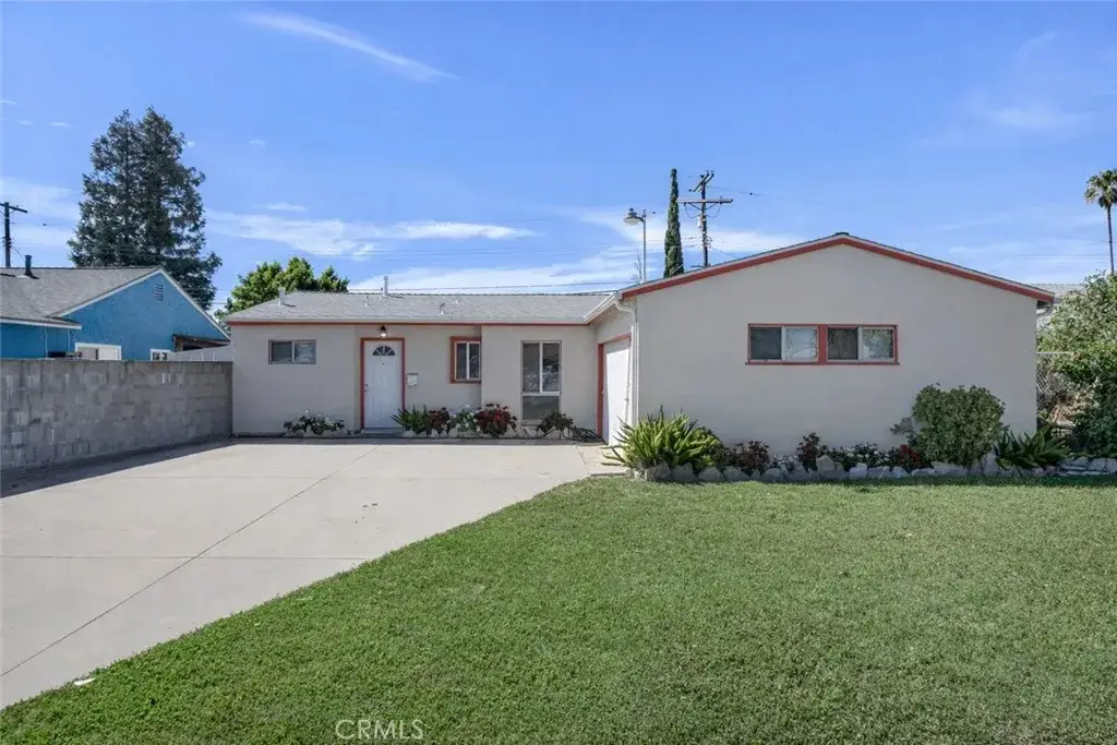 8207 Yarmouth, Reseda, CA 91335 - #1
