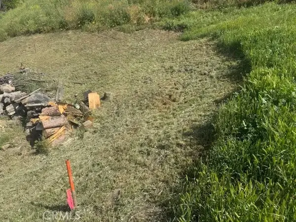 1 Garfield, Val Verde, CA 91384