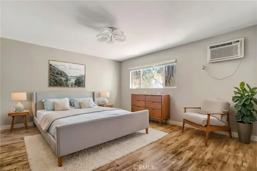 6520 Shirley, Reseda, CA 91335 - #3