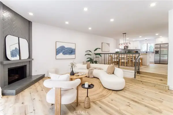 21900 Marylee Street #293, Woodland Hills, CA 91367