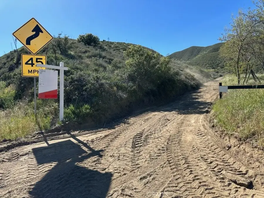 38351 Bouquet Canyon Road, Leona Valley, CA 93551 - #3