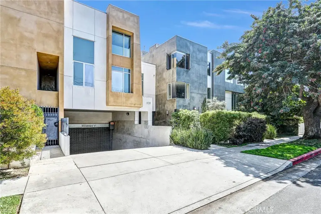 1120 N El Centro #5, Los Angeles, CA 90038 - #1