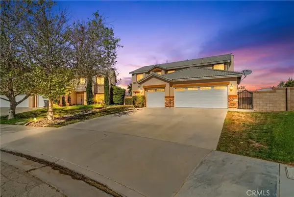 2111 Janet Dr, Lancaster, CA 93536