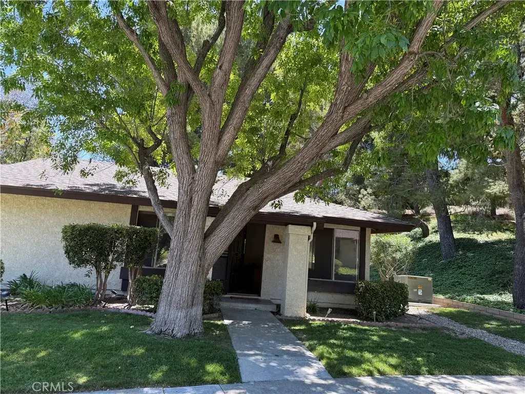 26331 Oakspur, Newhall, CA 91321 - #1