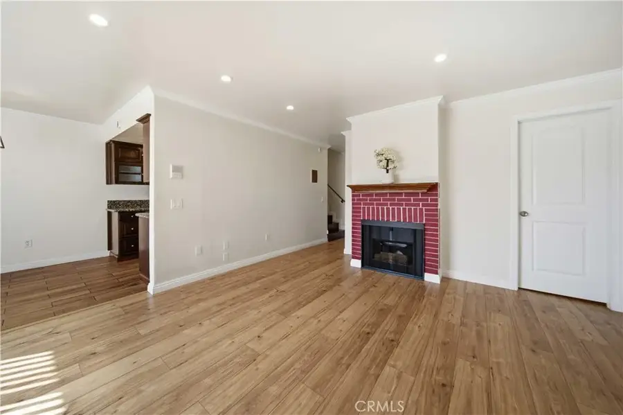 9047 Langdon Ave #6, North Hills, CA 91343 - #2