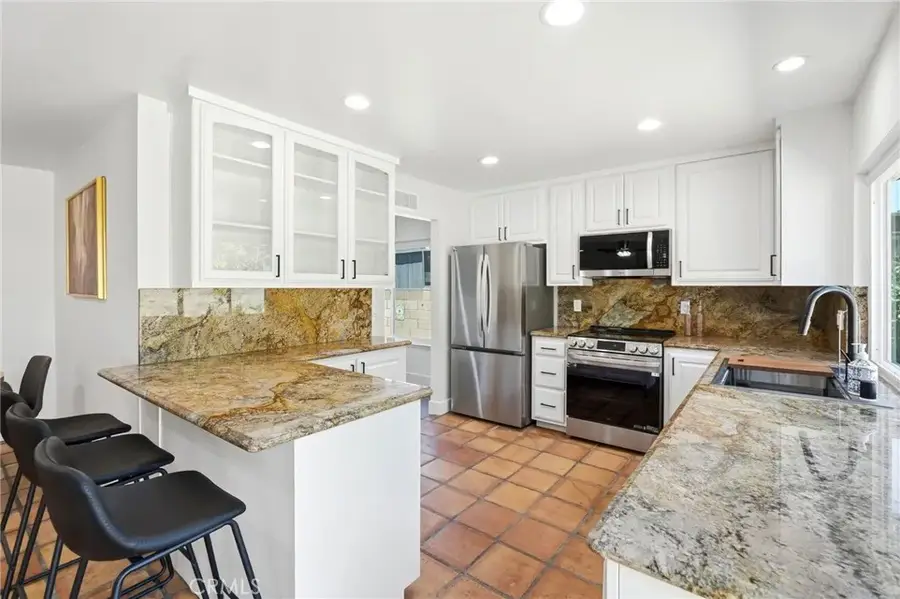 2075 Sherman, Simi Valley, CA 93065 - #2