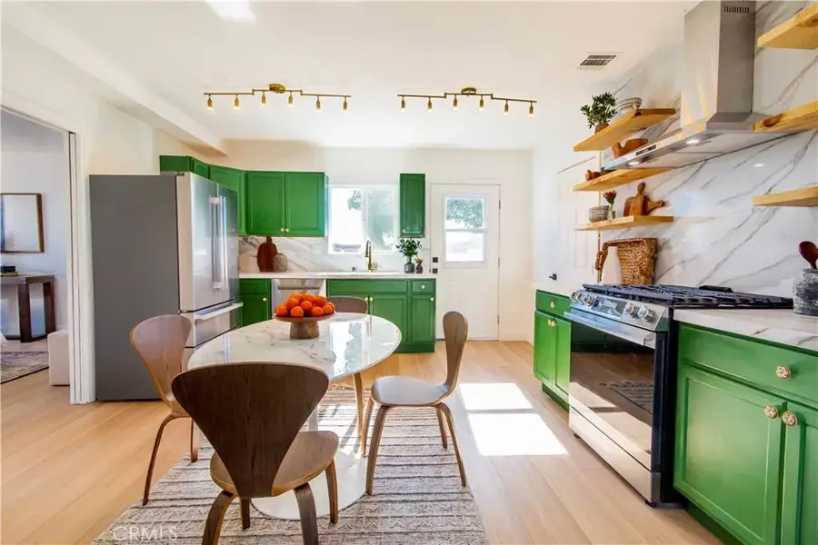 10816 Calvert, North Hollywood, CA 91606 - #3