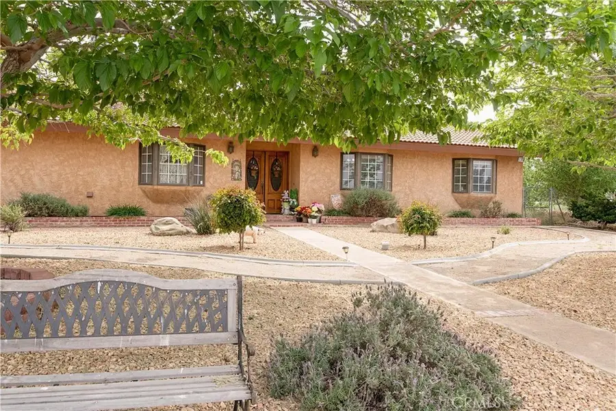2212 W Avenue O8, Palmdale, CA 93551 - #2