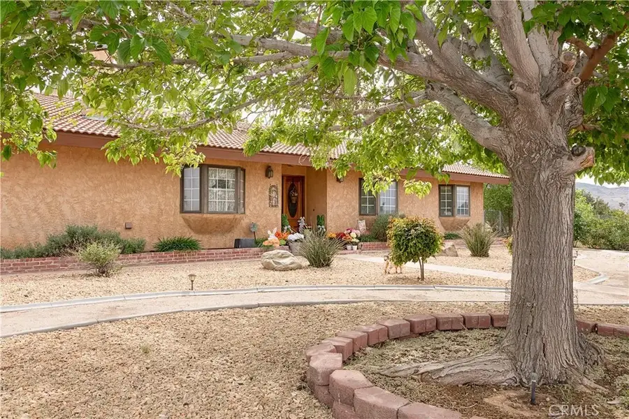 2212 W Avenue O8, Palmdale, CA 93551 - #3