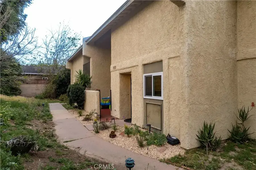 20807 Roscoe Boulevard #12, Winnetka, CA 91306 - #3