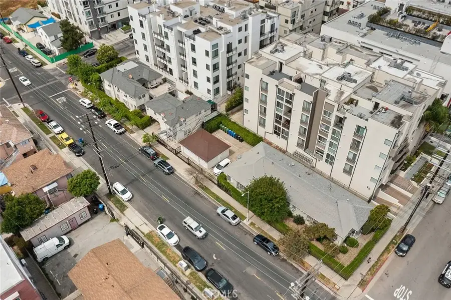 1056 S Serrano, Los Angeles, CA 90006 - #3