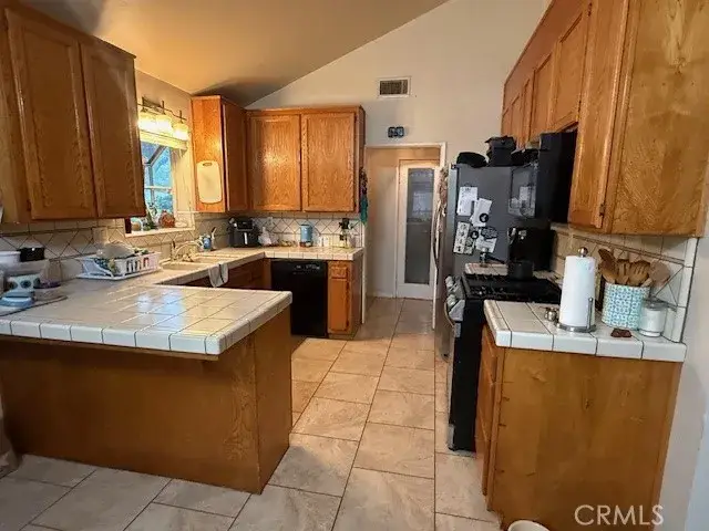 27135 Cabrera, Saugus, CA 91350 - #3