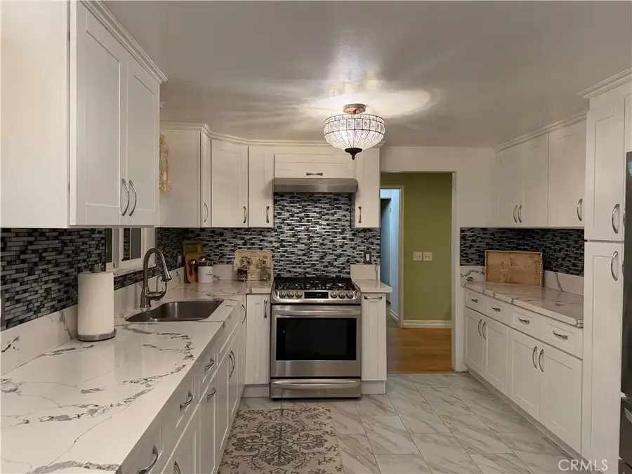 11701 Balboa, Granada Hills, CA 91344 - #2