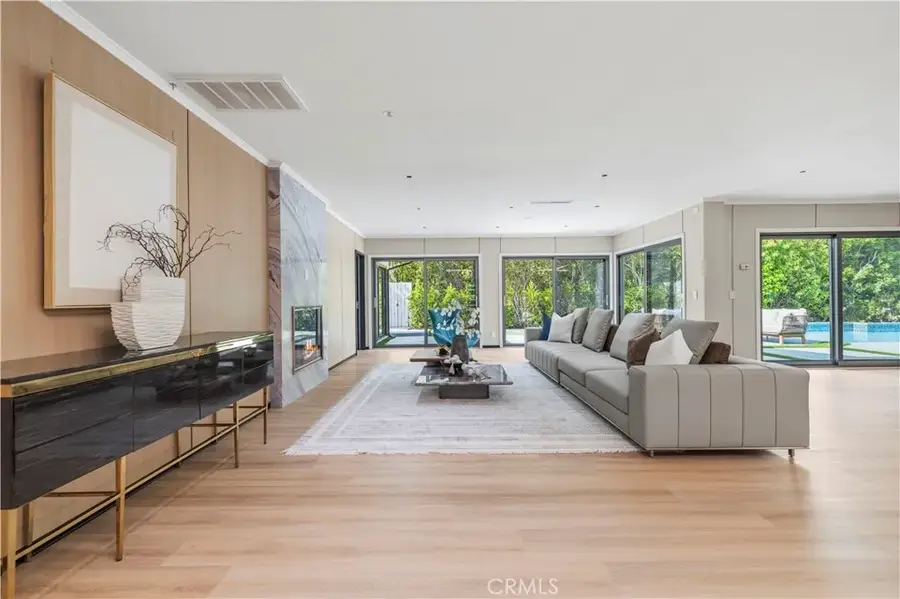 18057 Medley Drive, Encino, CA 91316 - #3