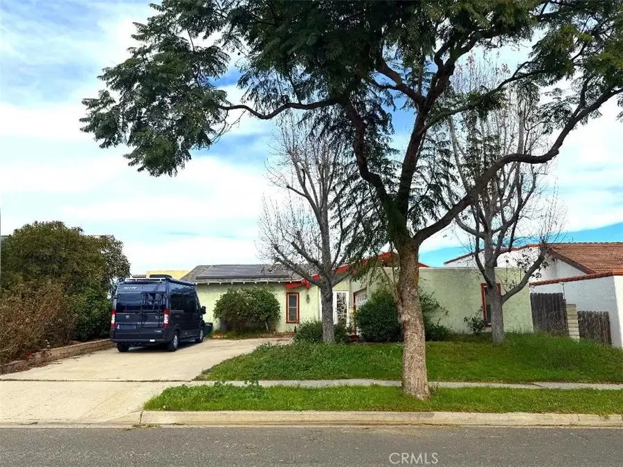 850 Albany, San Buenaventura Ventura, CA 93004 - #2