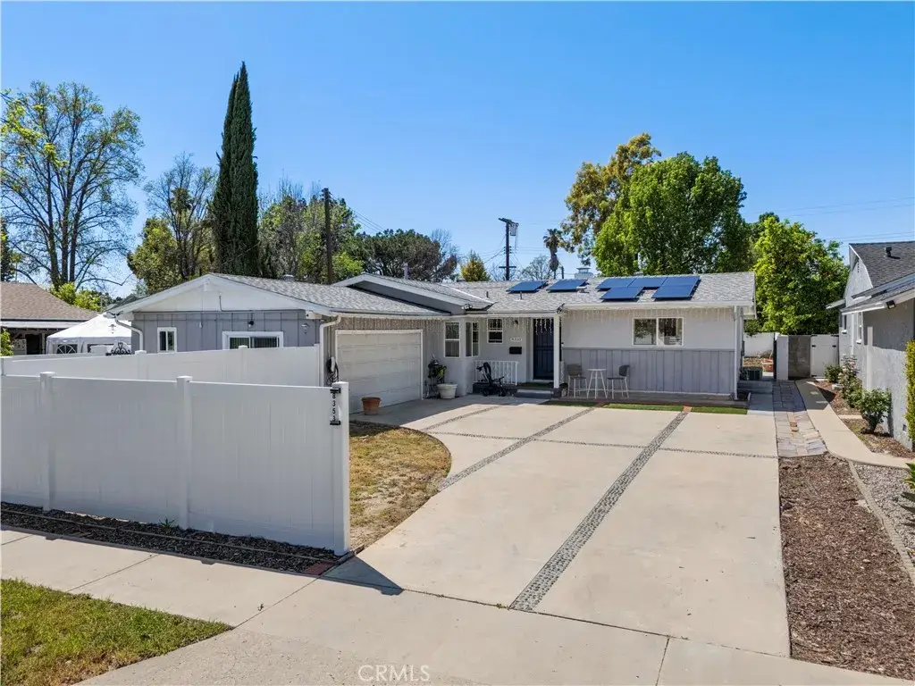 8353 Chimineas, Northridge, CA 91325 - #1