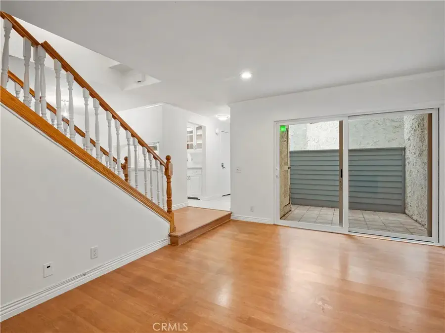 18411 Hatteras Street #138, Tarzana, CA 91356 - #2