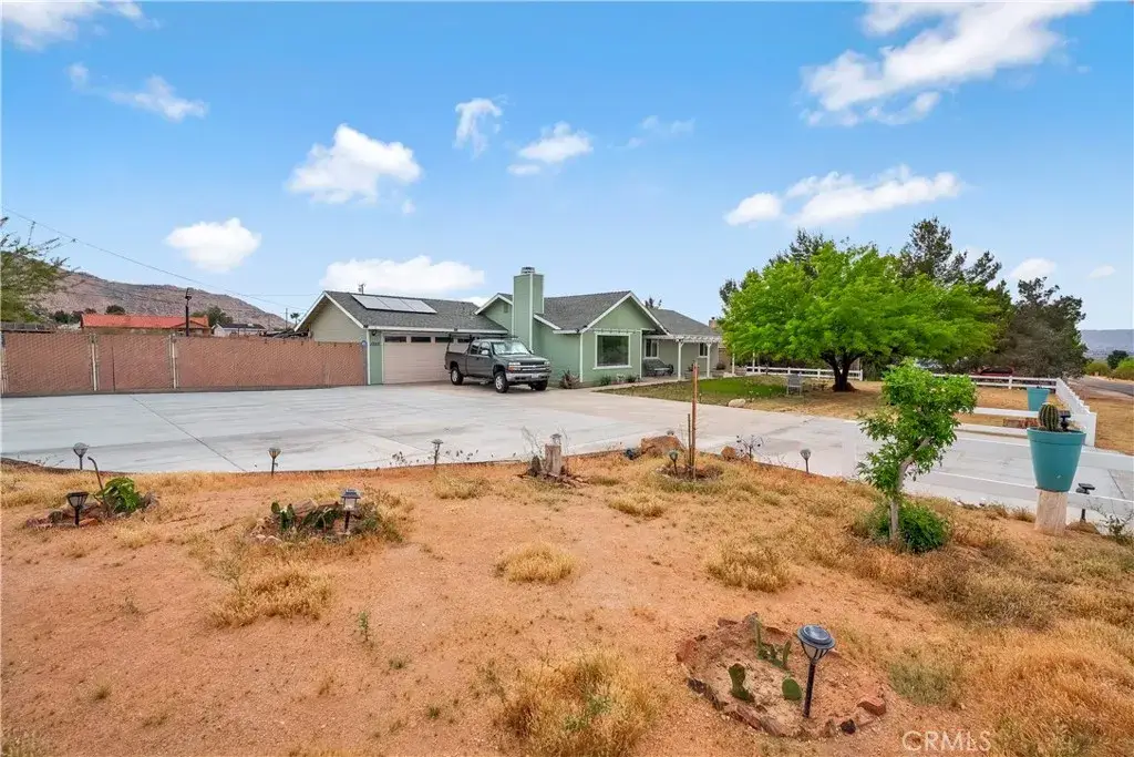 17133 Mesquite Rd, Apple Valley, CA 92307 - #1