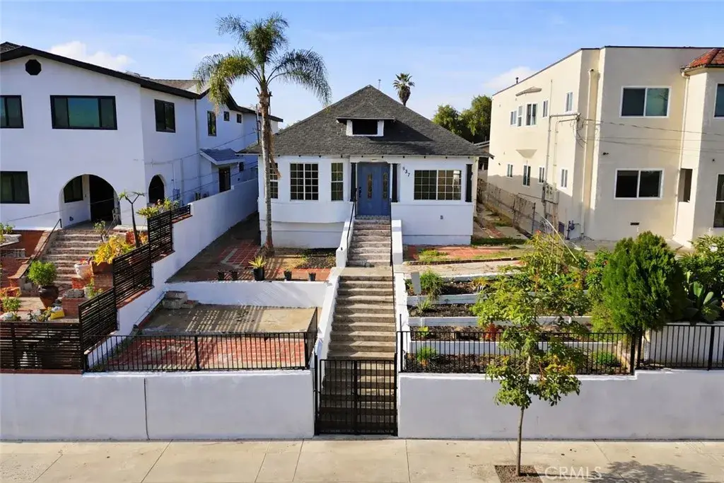 537 N Cummings Street, Los Angeles, CA 90033 - #1