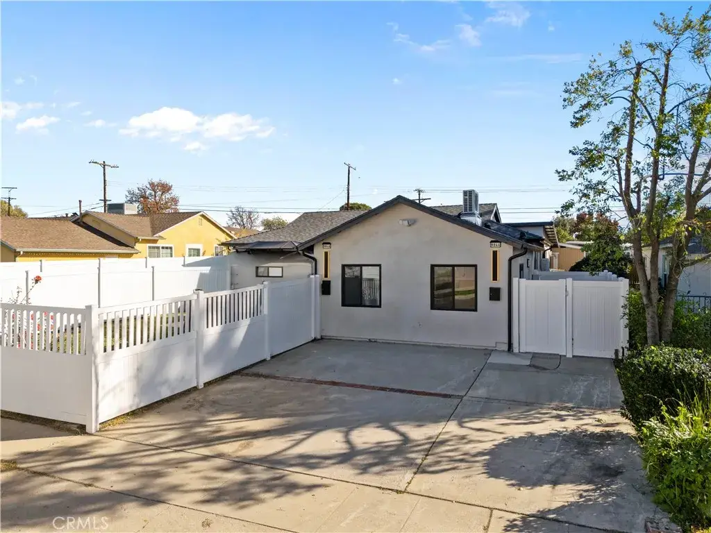 9846 Monogram Ave, Northridge, CA 91343 - #1