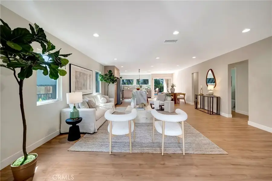 22120 Costanso Street, Woodland Hills, CA 91364 - #3