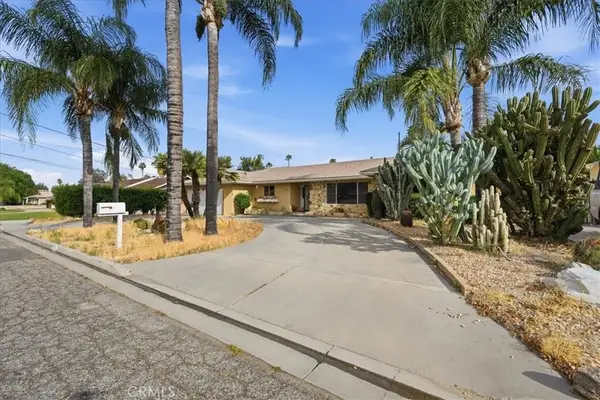 2004 E Campus, Hemet, CA 92544