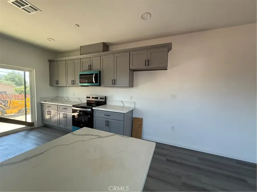 1627 Tejon, Bakersfield, CA 93305 - #2