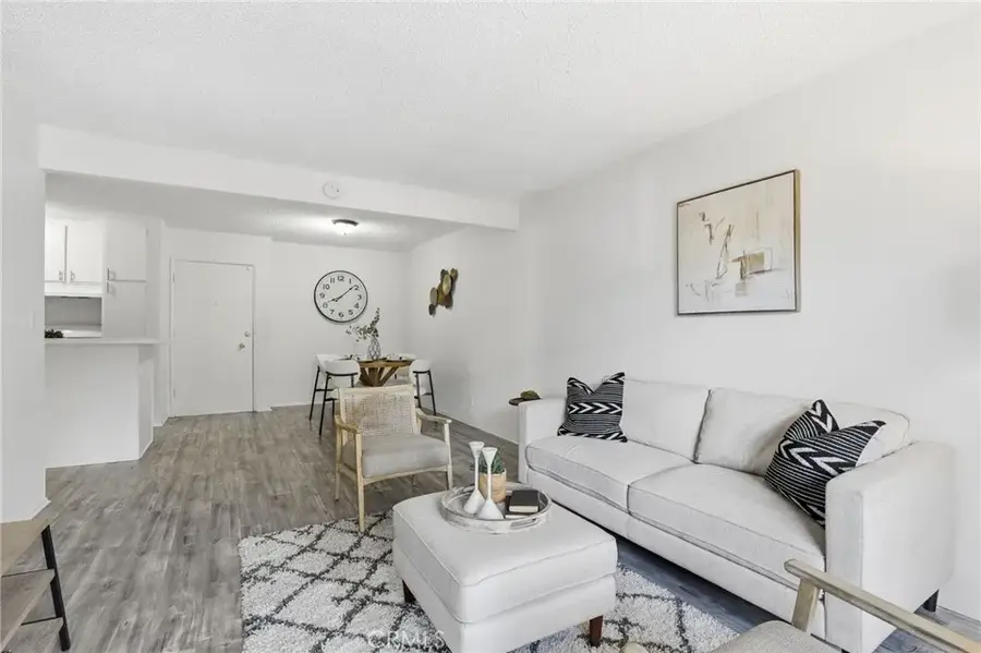 18620 Hatteras #276, Tarzana, CA 91356 - #2