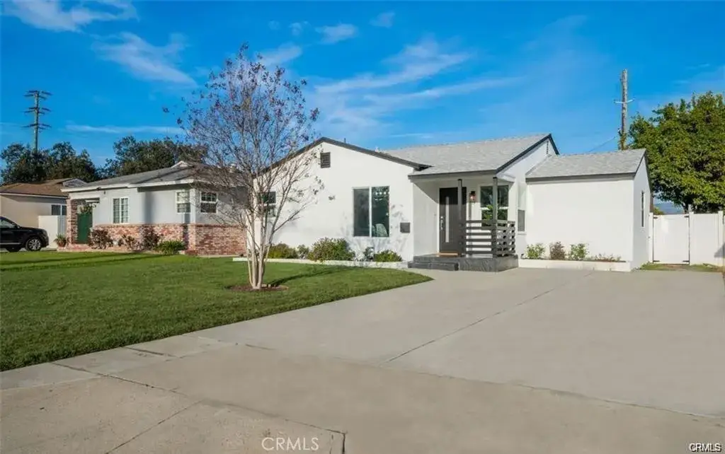 1484 N Clybourn Avenue, Burbank, CA 91505 - #1
