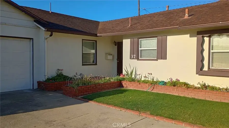 37 Hastings Avenue, San Buenaventura Ventura, CA 93003 - #2