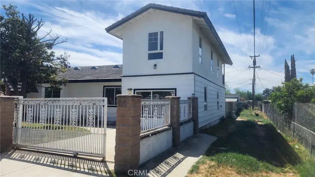 295 Sparks, Bakersfield, CA 93307 - #1