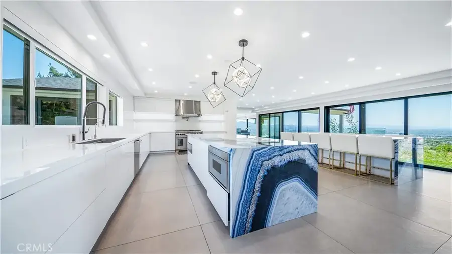 1001 Via Alta, Burbank, CA 91501 - #2