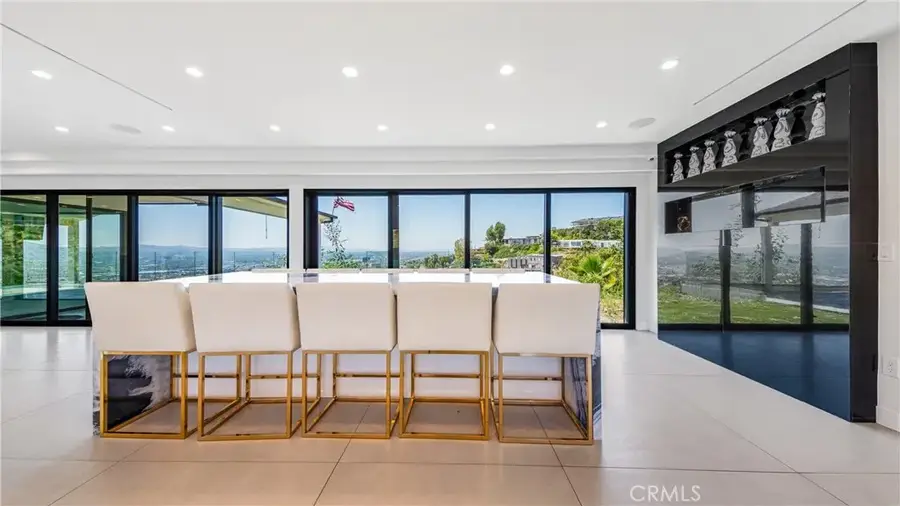 1001 Via Alta, Burbank, CA 91501 - #3