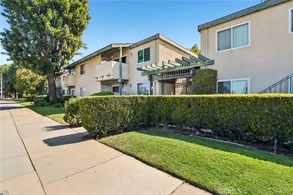 10636 Woodley #43, Granada Hills, CA 91344 - #1