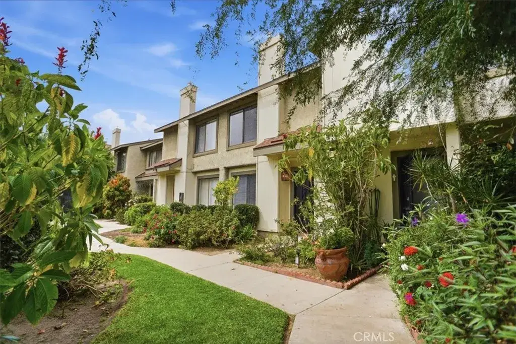 9605 Sepulveda Boulevard #5, North Hills, CA 91343 - #1
