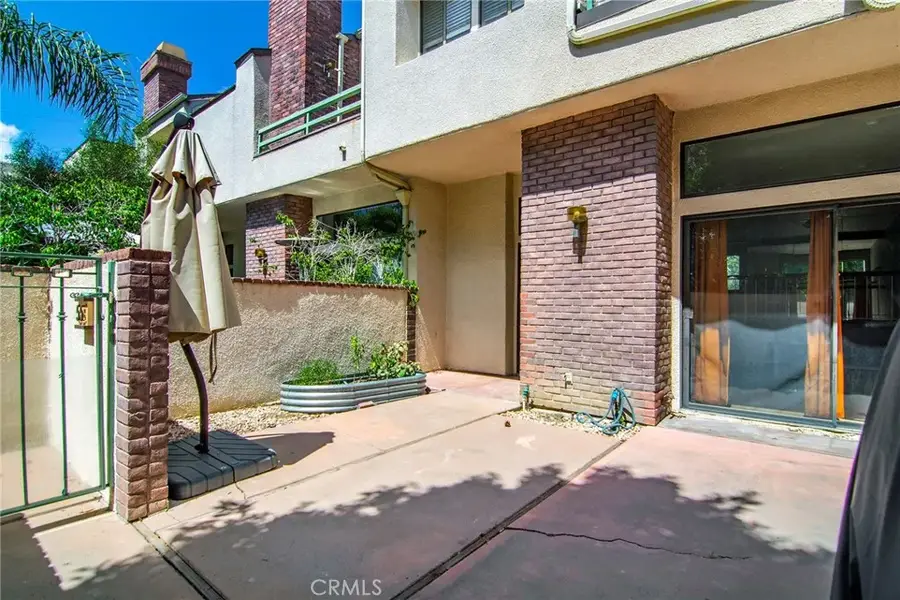 18739 Hatteras Street #55, Tarzana, CA 91356 - #3
