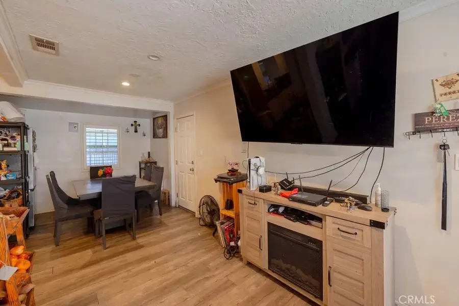 13360 Kelowna, Arleta, CA 91331 - #3