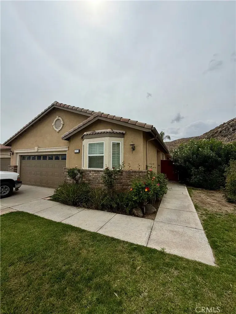 215 Gamez, Hemet, CA 92545 - #1