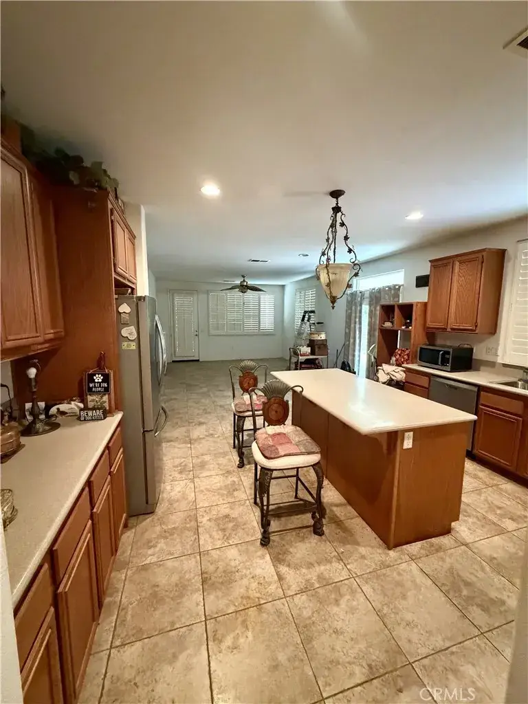 215 Gamez, Hemet, CA 92545 - #3