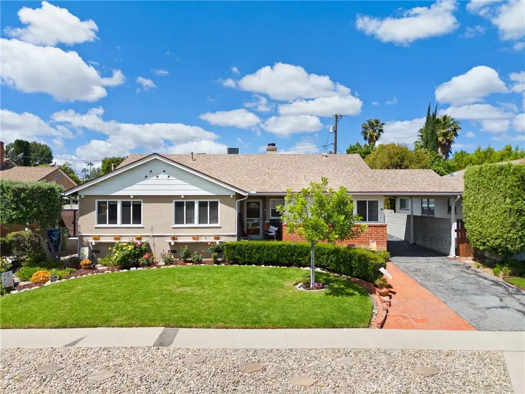 6347 Bovey Avenue, Tarzana, CA 91335 - #1